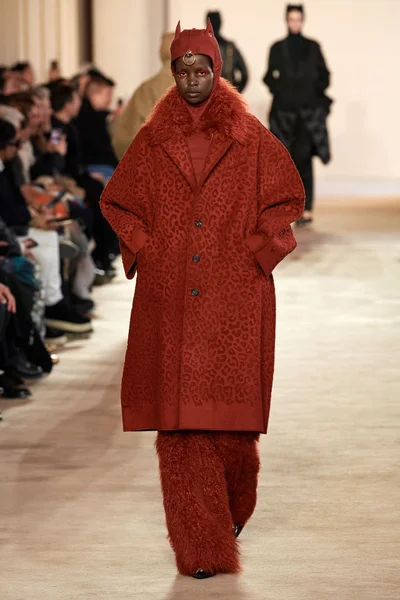 Look 43